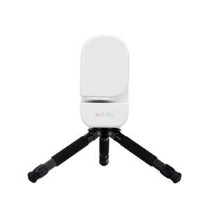 ZWO Seestar S50 Pro: vista posteriore con logo S50 Pro e braccio motorizzato sul treppiede